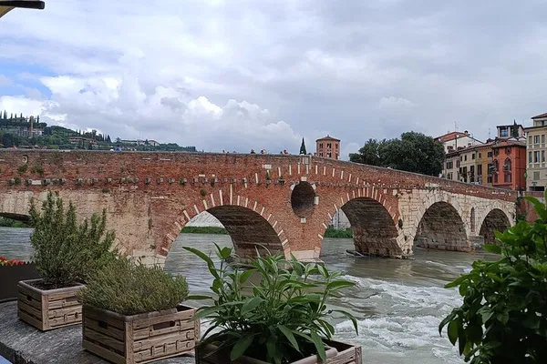 Verona's Hidden Gems: 2-Hour Private Walking Tour