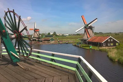 Zaanse Schans: An Enchanting Small-Group Windmill & Craft Adventure from Zaandam