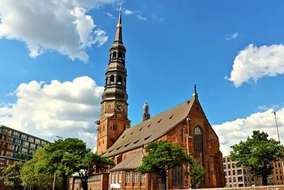 Explore Hamburg: Self-Guided Audio Tour Adventure