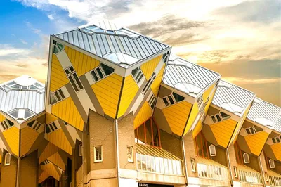 Amsterdam to Rotterdam: Sightseeing in Style with Private Transfer