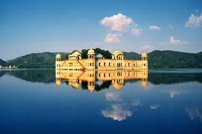 Unveiling Jaipur: A Personalized Spanish-Language City Tour