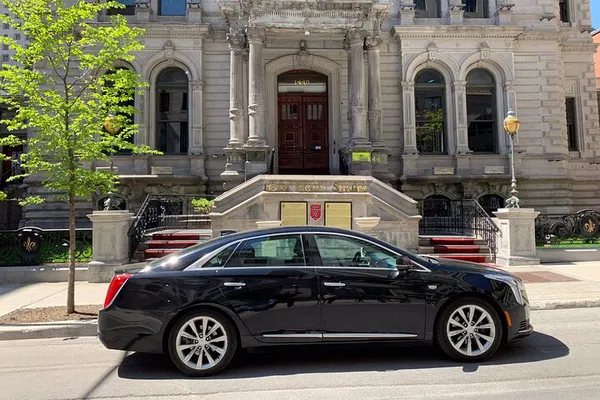 Uncover Montreal's Charm: A Personalized Half-Day City Tour