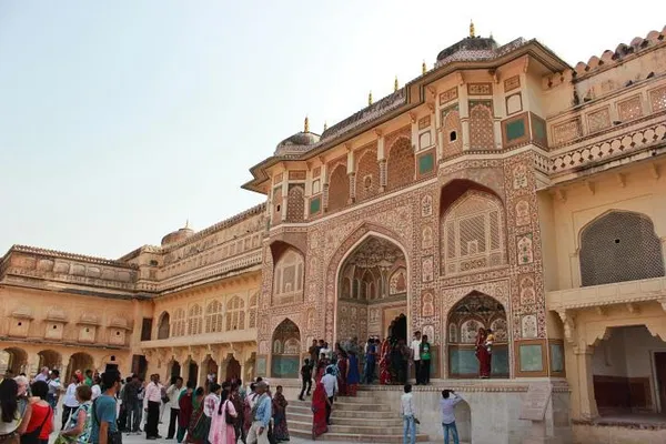 Jaipur's Royal Retreat: A Full-Day City Tour Experience