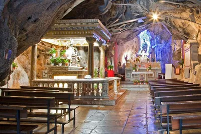 Palermo's Treasures: Unveiling Culture, Saints, and Seaside Splendor