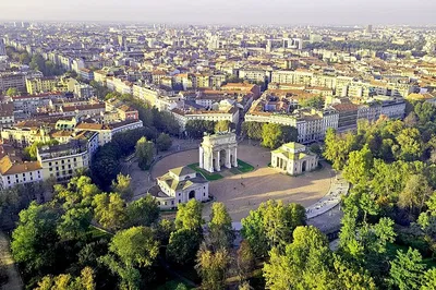 Milan Unveiled: Panoramic Views, Castle Secrets & Expert Insights