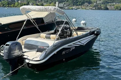 Lake Como: Drive Your Own Boat Rental – No License Needed!
