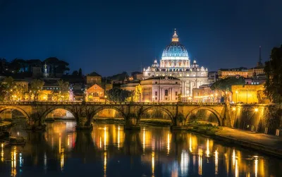 Vatican Evening: Skip the Line & Immerse in Art's Glow
