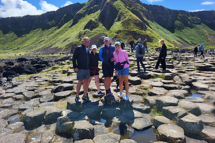 Luxury Belfast & Giant's Causeway Tour: Unforgettable Private Adventure