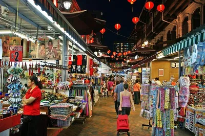 Uncover Jaipur's Treasures: A Private Shopping Excursion with a Local Expert