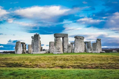 Stonehenge, Cotswolds & Bath: Full-Day Tour