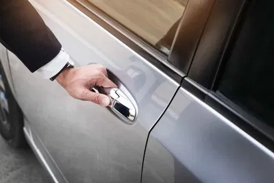 Stress-Free Florence-Fiumicino Airport Transfer with Optional Orvieto Stop