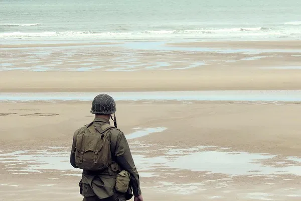 Normandy D-Day Private Tour: Relive History from Paris