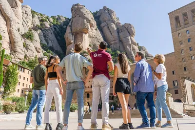 Montserrat & Sagrada Familia: Day Trip from Barcelona