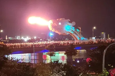 Da Nang Nightlife Adventure: Marble Mountains, Dragon Bridge Spectacle & Lady Buddha