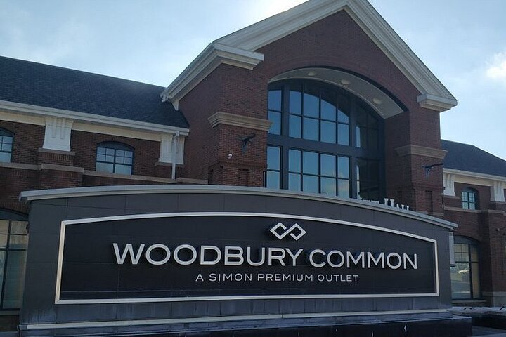 NYC Shopping: Private Woodbury Common Outlet Trip