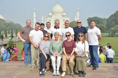 Unveiling Agra's Splendors: A Luxurious Jaipur-Delhi Private Tour with Taj Mahal