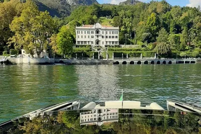 Lake Como's Lakeside Charm: Villa Carlotta & Private Water Taxi Cruise