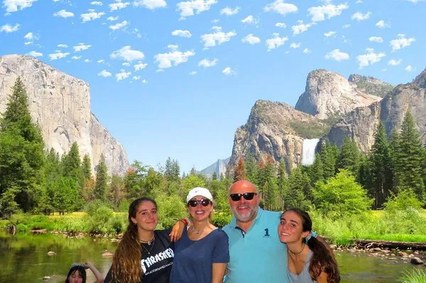 Unforgettable Yosemite: 4-Day Grand Adventure with Expert Local Guides!