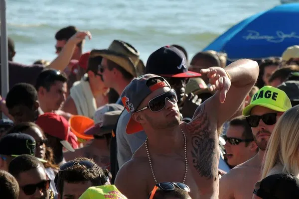 Miami's Ultimate Spring Break: Party Boat Extravaganza!