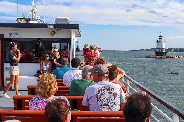 Portland's Harbor Lights & Lighthouses Cruise