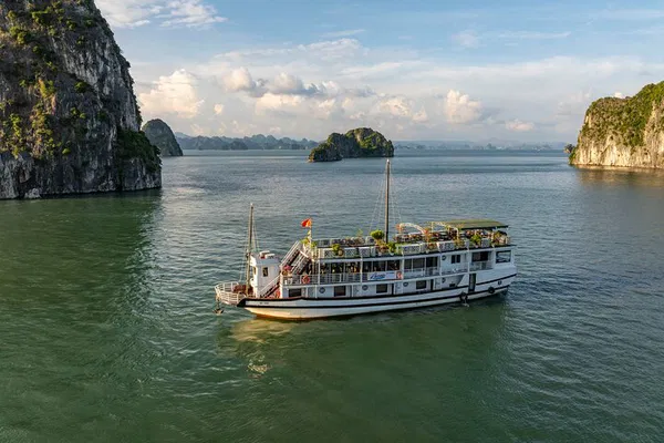 Halong & Bai Tu Long Bay Cruise: Small Boat, BIG Views!