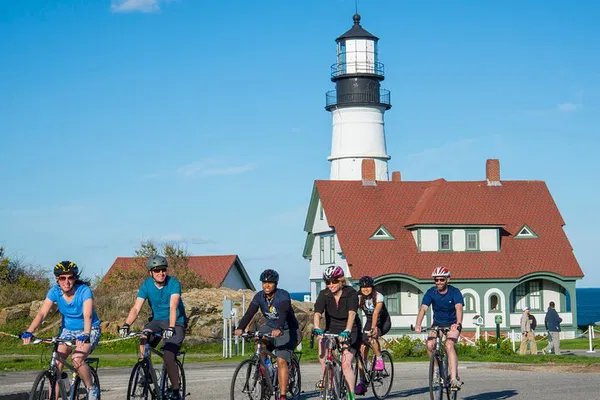 Portland Lighthouse Bike Tour: Coastal Views & Lobster Delights!