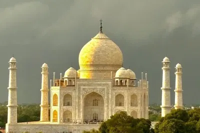 Private Taj Mahal Day Trip: Delhi to Agra's Wonder