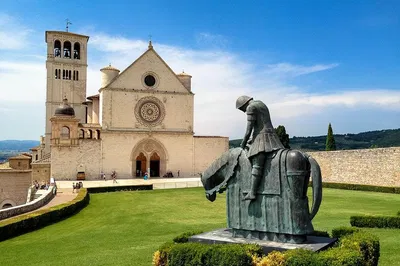 Luxury Escape: Rome to Florence with Hill Town Treasures