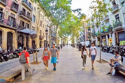 Barcelona Kickstart Tour: Insider Tips & Hidden Gems