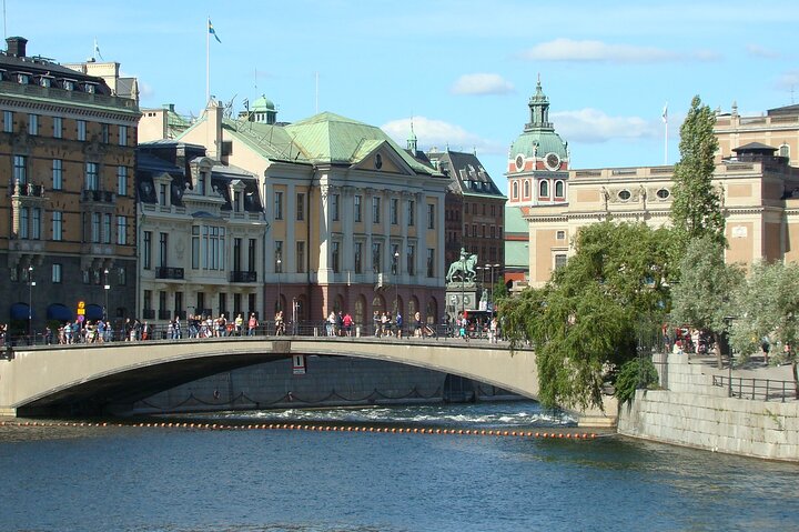 Stockholm Old Town Walk & Royal Canal Boat Tour