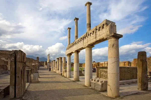 Pompeii Half-Day Tour: Skip-the-Line from Naples