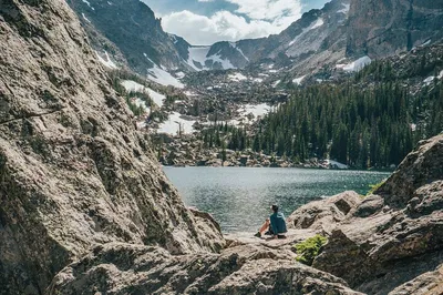 Rocky Mountain Tour: Wildlife, Lakes & Views!