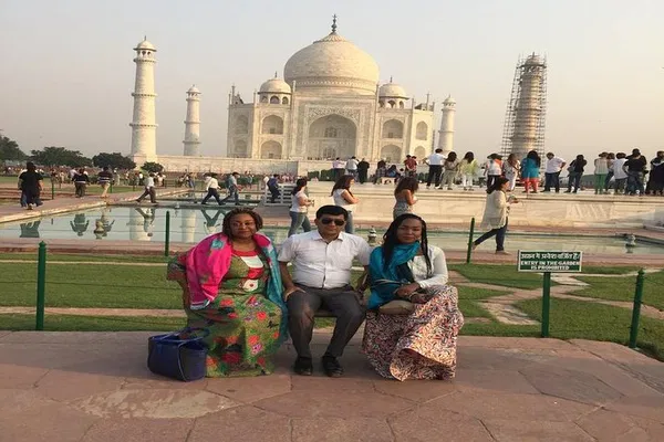 Agra Local Tour: Taj Mahal & Agra Fort - Private Guide