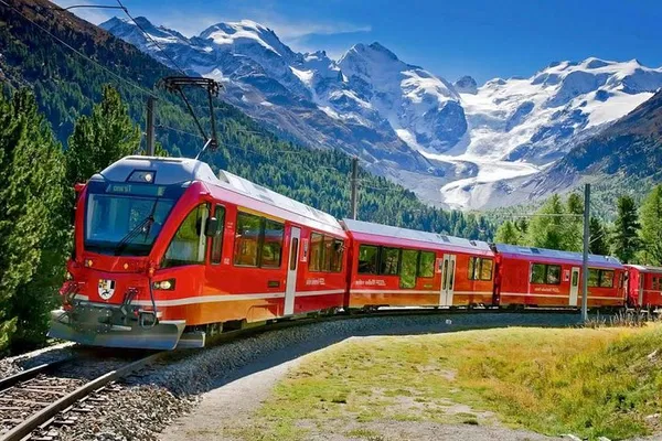 Alpine Wonders: Private Bernina Train & Lake Como Tour from Milan