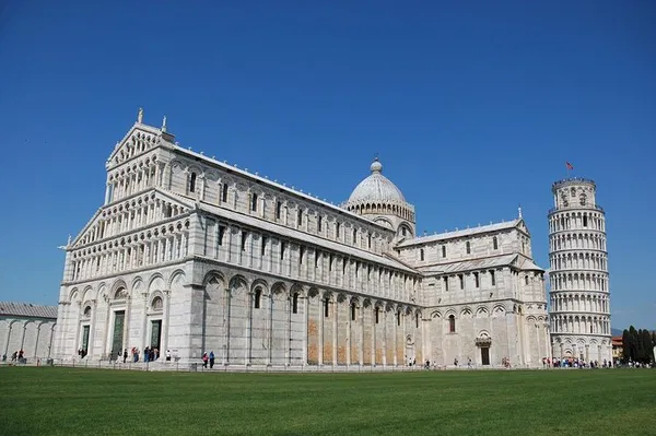Discover Pisa & Tuscan Wine: An Exclusive Guided Tour