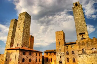 San Gimignano & Volterra: Small-Group Day Trip from Siena
