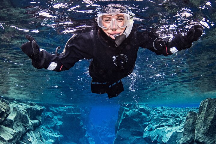 Silfra Snorkeling: Swim Between Continents in Iceland