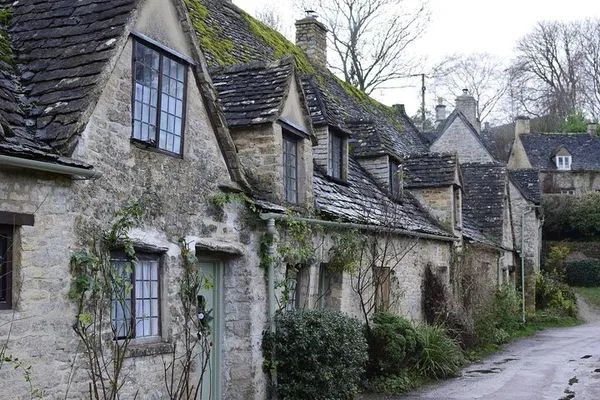 Unveiling the Cotswolds: Your Ultimate Online Road Trip Adventure!