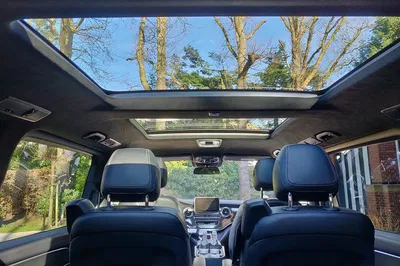 Effortless Amsterdam Arrival: Private Schiphol Airport Transfer