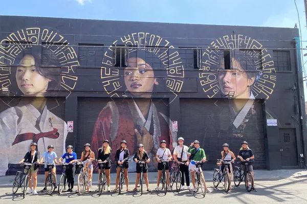 LA Arts District Bike Tour: Murals, Galleries & Hidden Gems