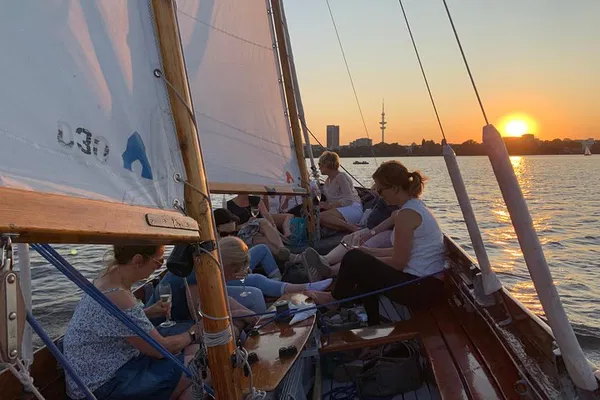 Sunset Serenity: Hamburg's Lake Alster Sailing Escape