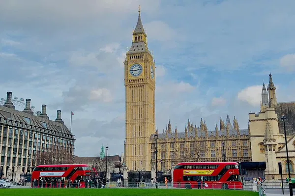 Heathrow Airport ⇄ London Private Transfer