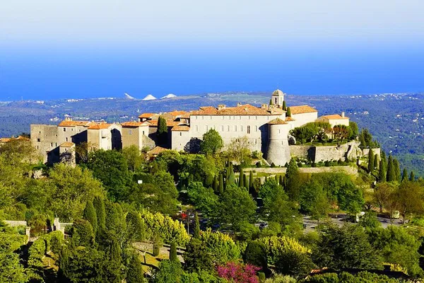 Riviera West Coast: Private Hilltop Villages & Lavender Tour