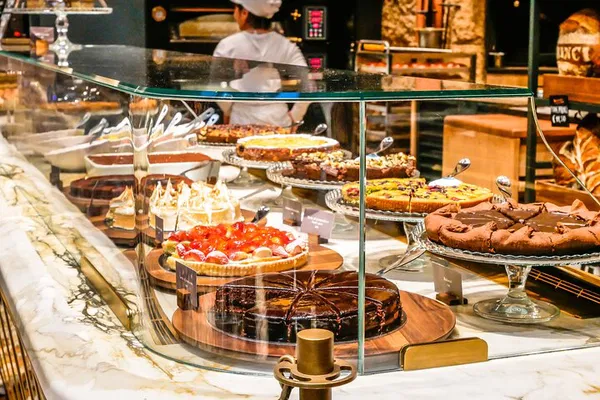 Indulge in Milan's Sweet Side: A Patisserie Paradise!