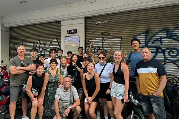 Saigon's Best: Private Street Food Tour with Saigon Vibes