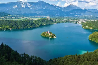 Discover Slovenia's Gems: Lake Bled & Ljubljana from Coastal Piran