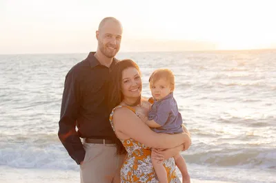 Fort Myers Sunset Beach Photo Session: Capture Your Florida Memories!
