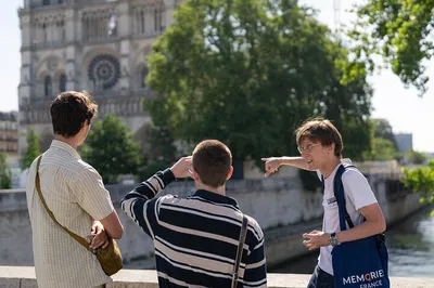 Notre Dame Small-Group Tour: Uncover Paris's Heart!