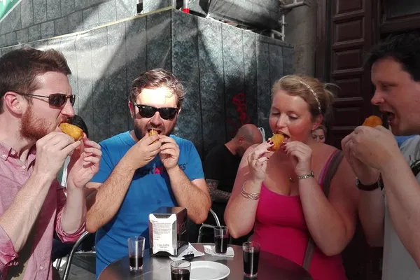 Madrid Wine & Tapas Walk: Uncover History with Every Sip!