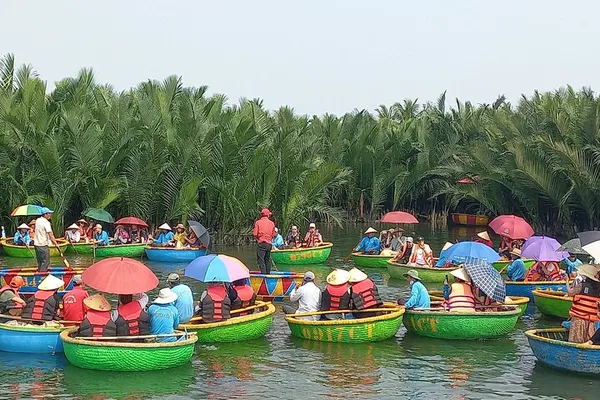 Hoi An: Basket Boat & Lantern Boat Tour